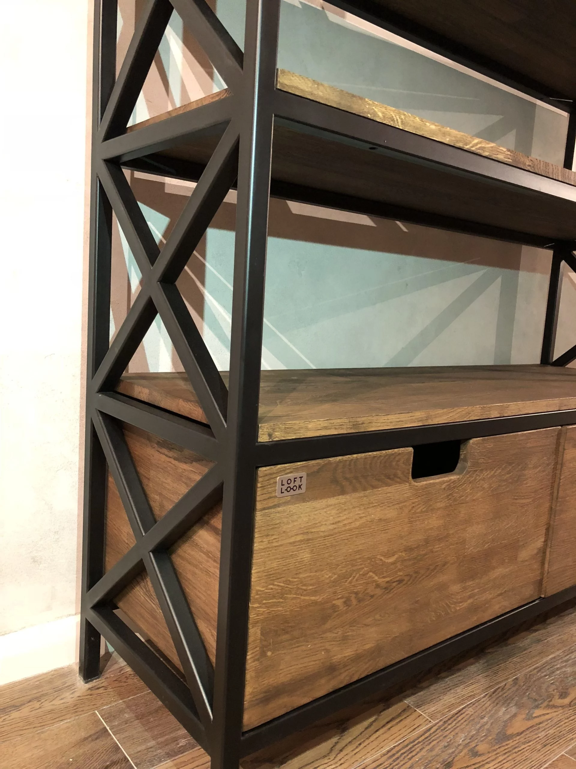 Shelving made of solid oak and metal — фото 6