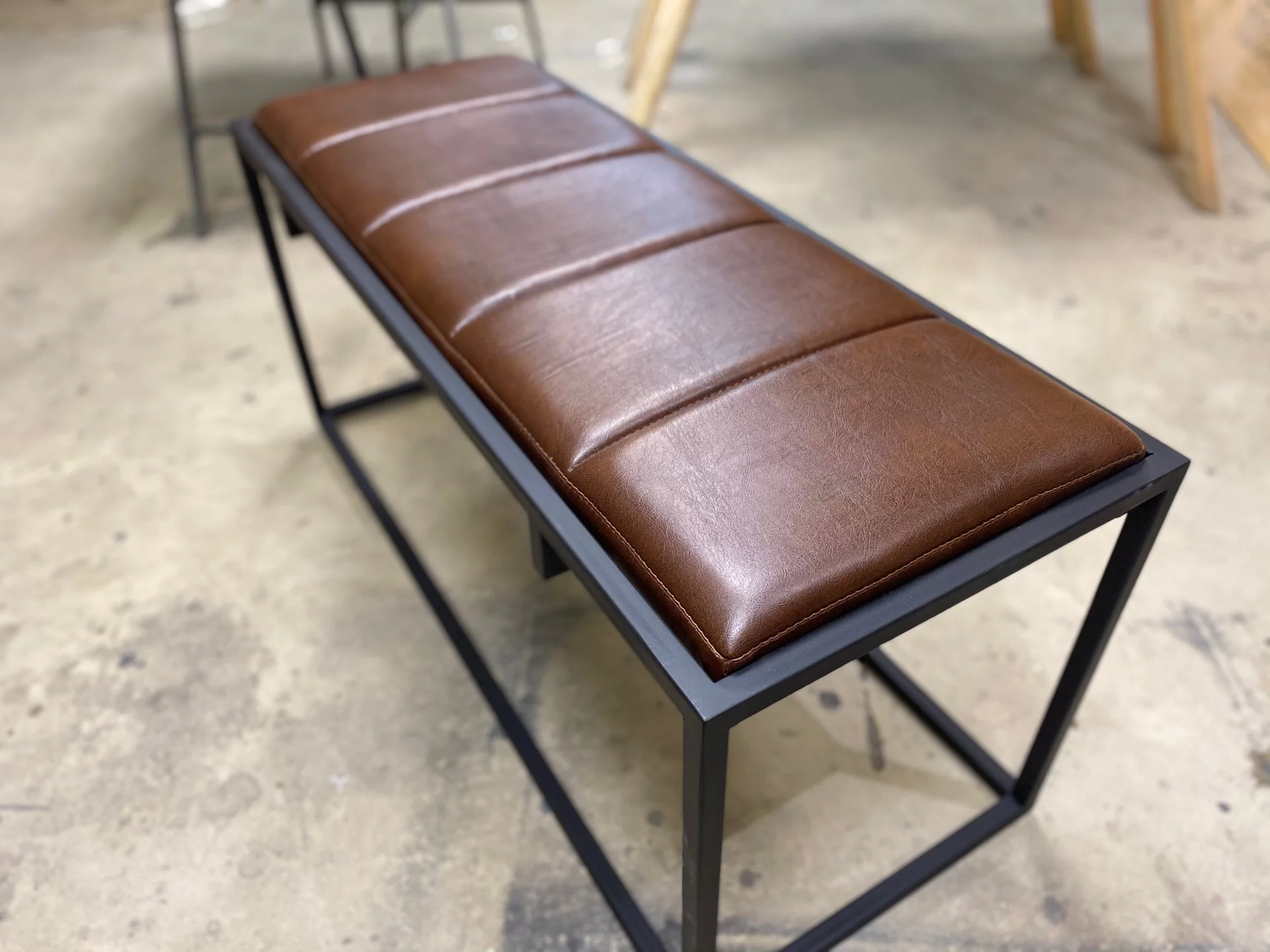 Leather bench — фото 8