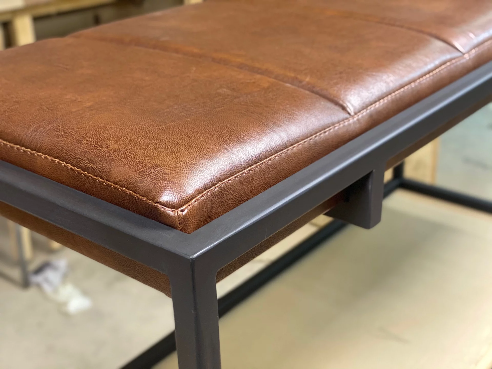 Leather bench — фото 13