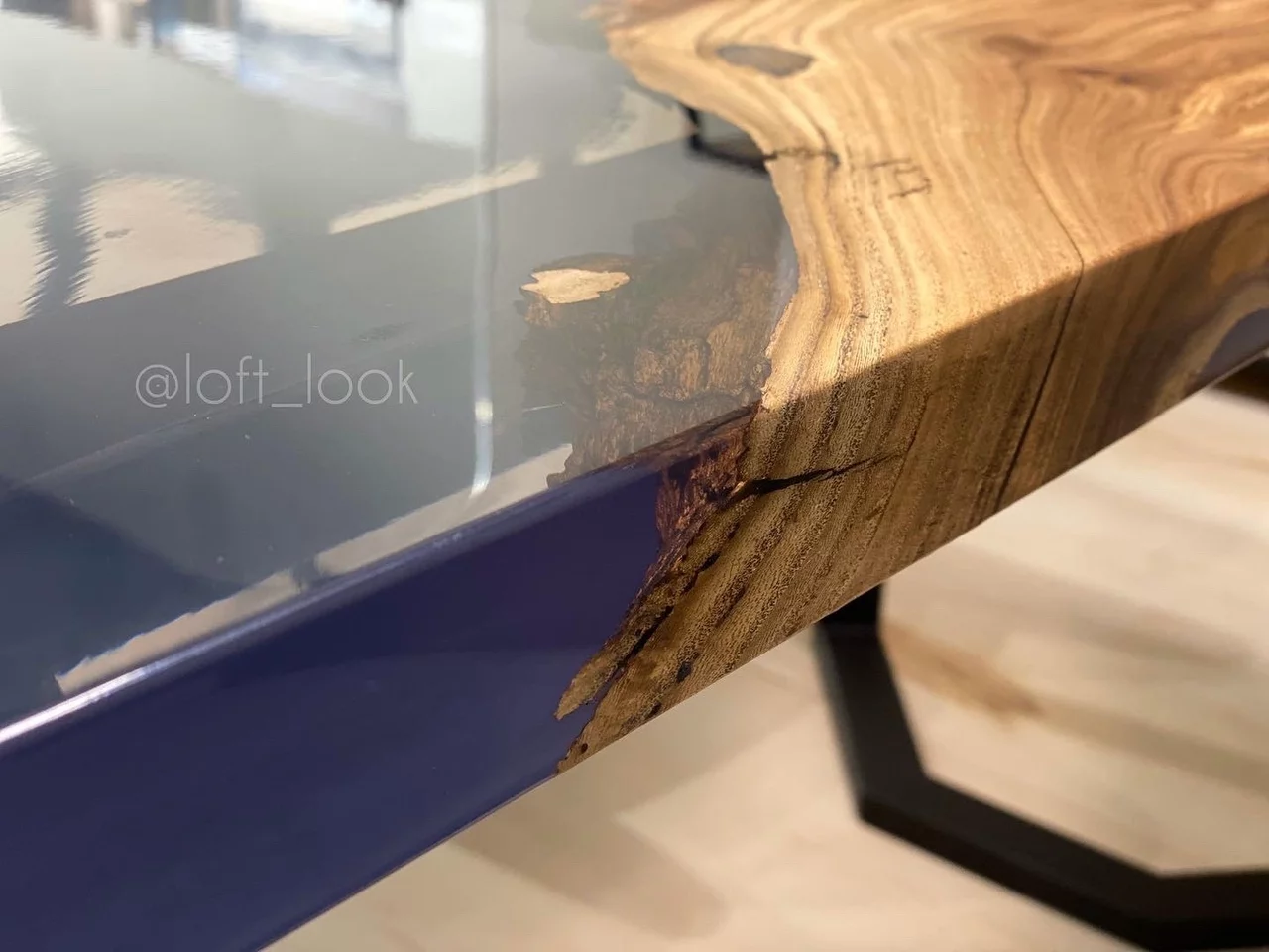 Table of two slabs of elm — фото 4