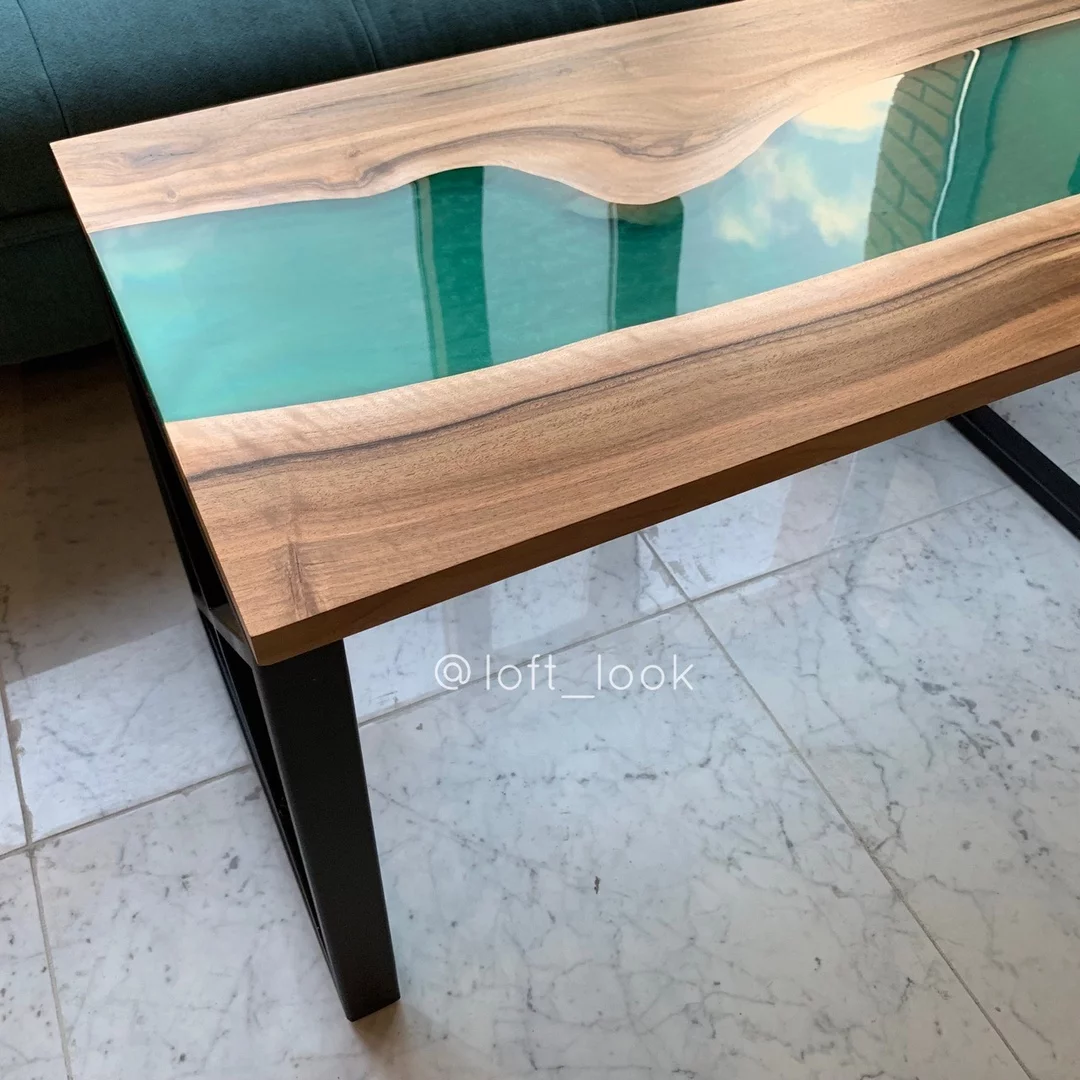 River table with emerald insert — фото 4
