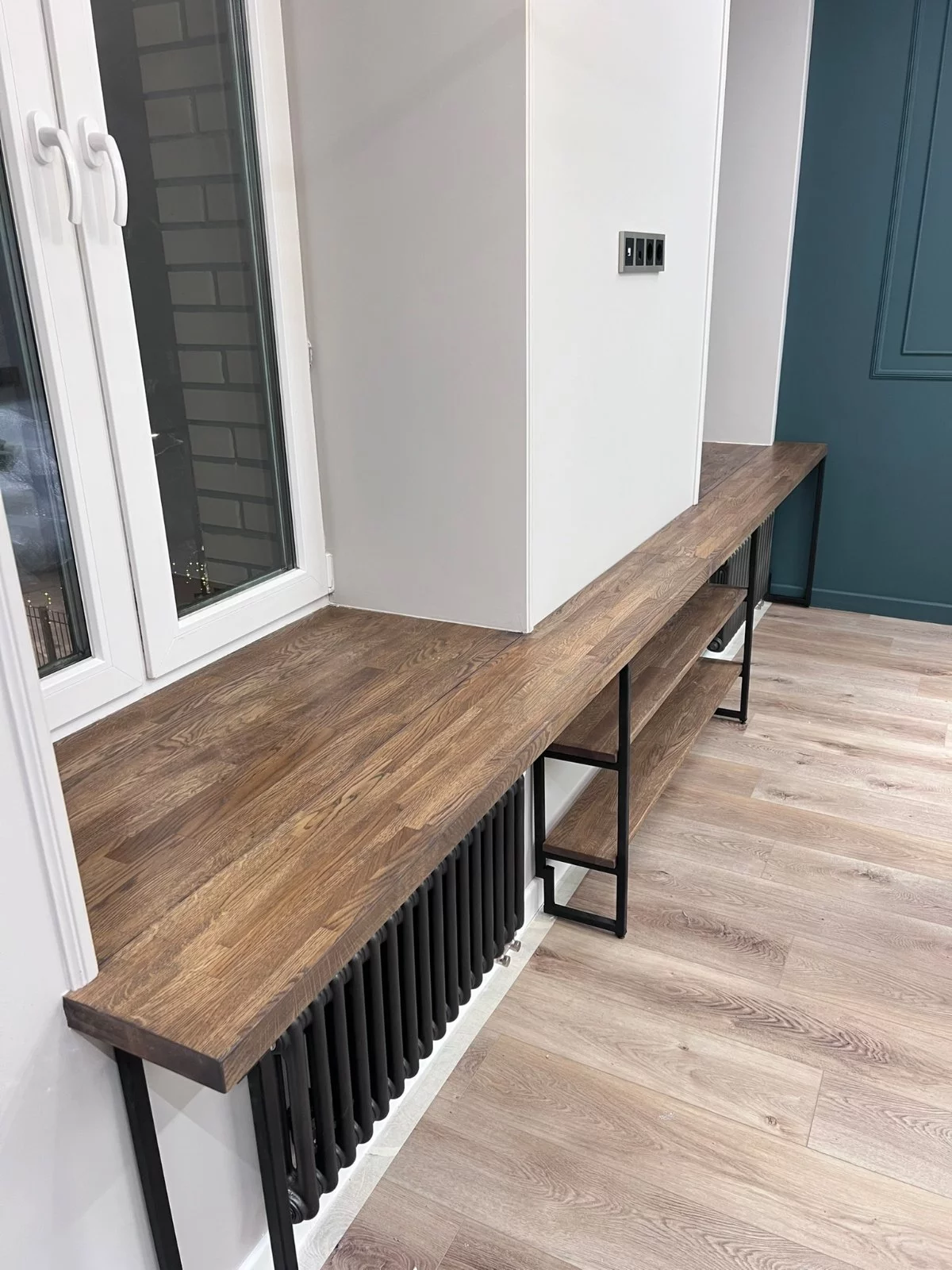 Подоконник из массива дуба с консольной полкой Loft Look Подоконник из массива дуба с консольной полкой — фото 4