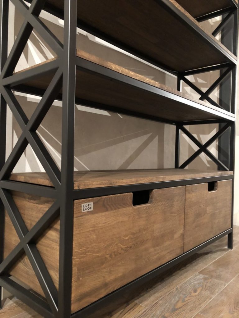 Стеллаж из массива дуба и металла Loft Look Shelving made of solid oak and metal — фото 2